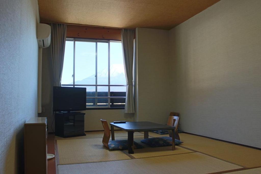 Shoji Mount Hotel Fujikawaguchiko Exteriör bild